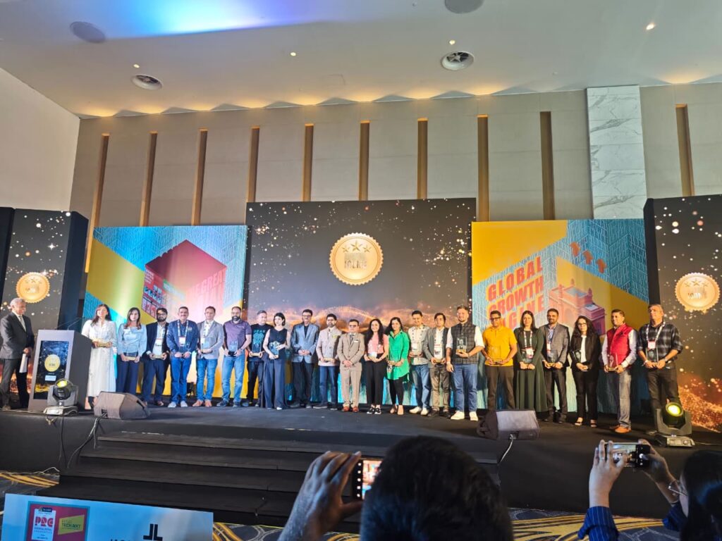 Digital Icon Awards Winners at the PRC event